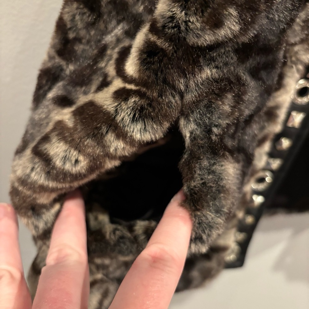 Caché Fur Vest - Picture 4 of 6